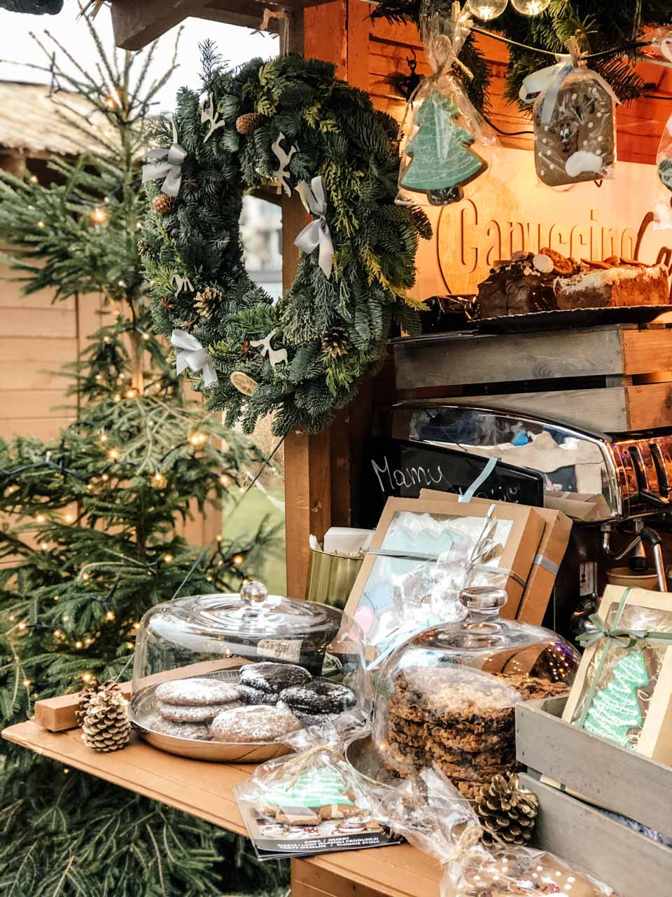 A wreath, gingerbread and cookies at the Christmas market in Gdynia