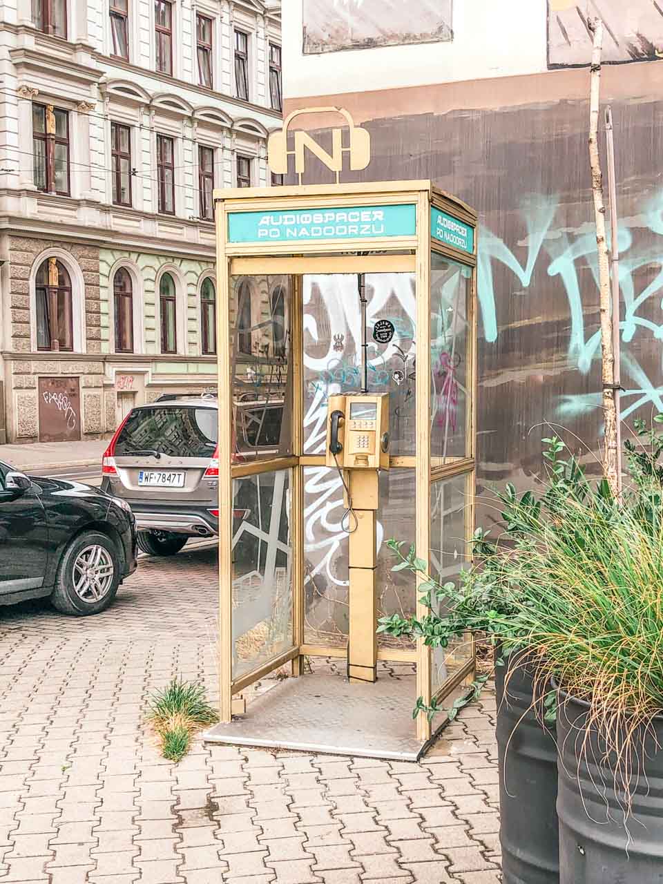 A special phone booth where you can listen to an audio guide to the Nadodrze district of Wrocław