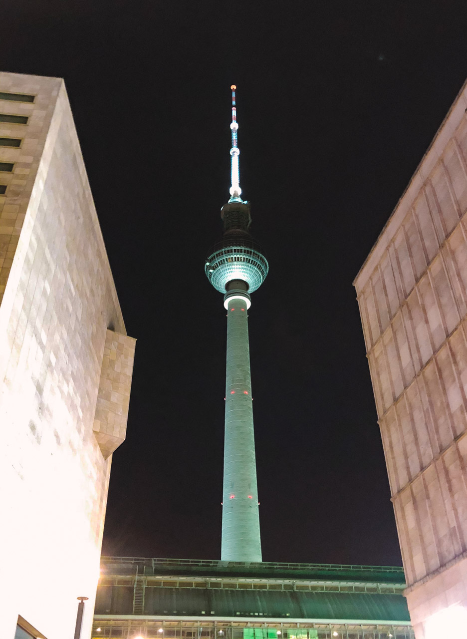 Berliner Fernsehturm (Berlin TV Tower) seen from below in the evening