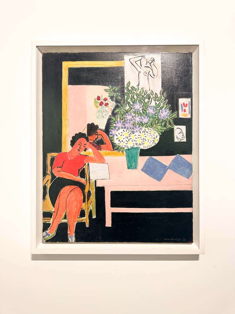 Reader on a black background by Henri Matisse displayed at Centre Pompidou Malaga