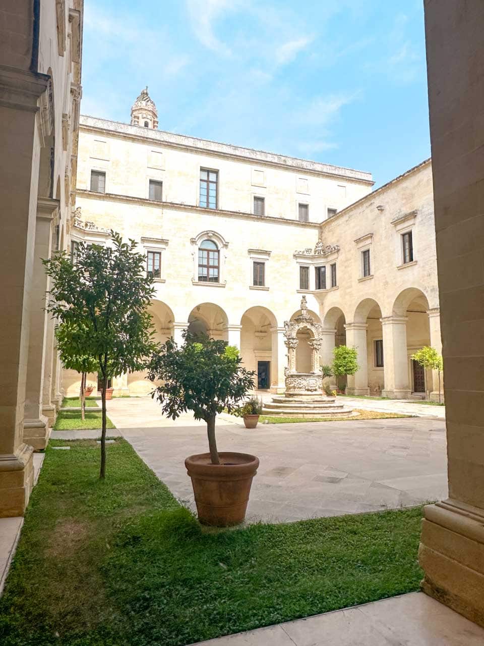 View into the cloister courtyard of the Ancient Seminary in Piazza del Duomo in Lecce, Italy
